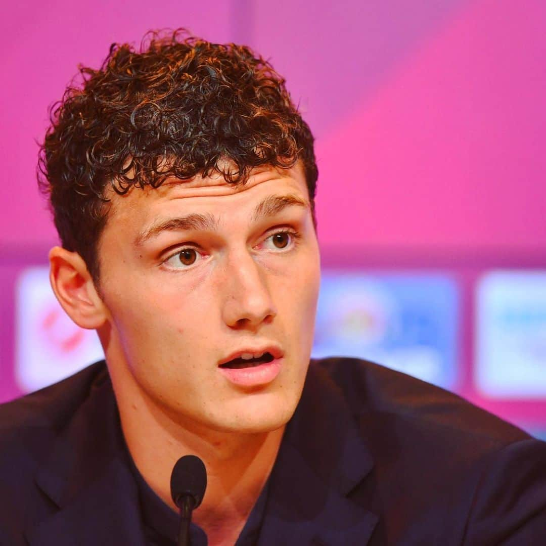 バイエルン・ミュンヘンさんのインスタグラム写真 - (バイエルン・ミュンヘンInstagram)「♦️ Suits you, @benpavard21! ♦️ #ServusBenjamin #FCBayern #MiaSanMia . . #Pavard #Fussball #Football #Soccer #Futebol」7月12日 22時56分 - fcbayern