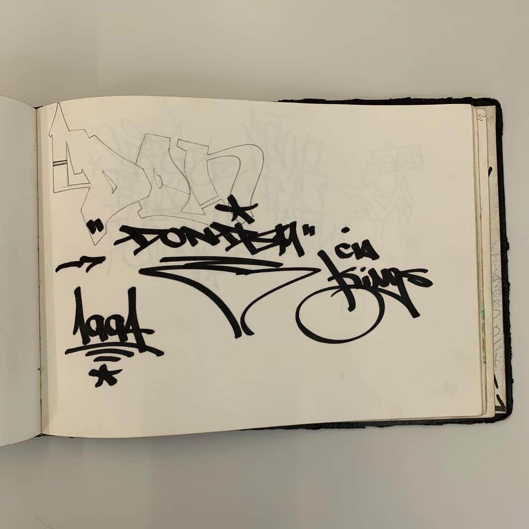 KAWSONEさんのインスタグラム写真 - (KAWSONEInstagram)「A few more pages from my 1993-1994 black book... #DONDI #TKid #WEST #KEY #BLUSTER #PsychoTC5 #KAWS #CES #GAZE (names not in order)」7月12日 23時06分 - kaws