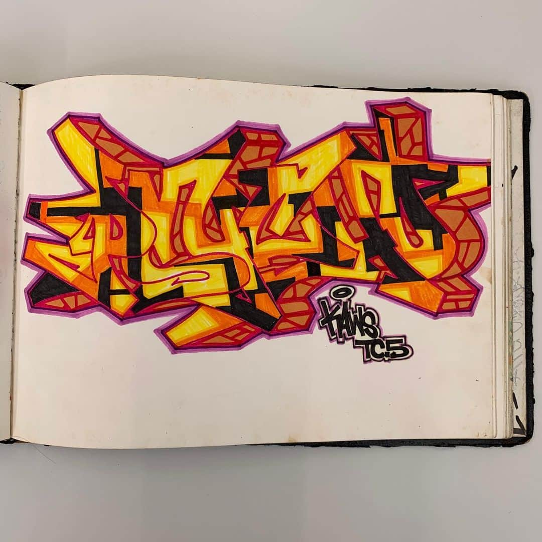 KAWSONEさんのインスタグラム写真 - (KAWSONEInstagram)「A few more pages from my 1993-1994 black book... #DONDI #TKid #WEST #KEY #BLUSTER #PsychoTC5 #KAWS #CES #GAZE (names not in order)」7月12日 23時06分 - kaws