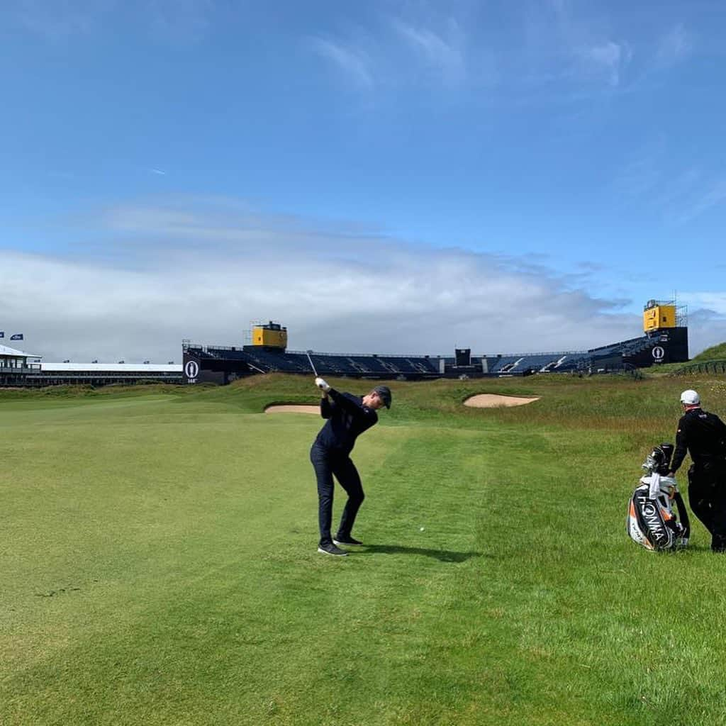 ジャスティン・ローズさんのインスタグラム写真 - (ジャスティン・ローズInstagram)「Last look at @royalportrushgolfclub before a few days with the family.」7月12日 23時16分 - justinprose99