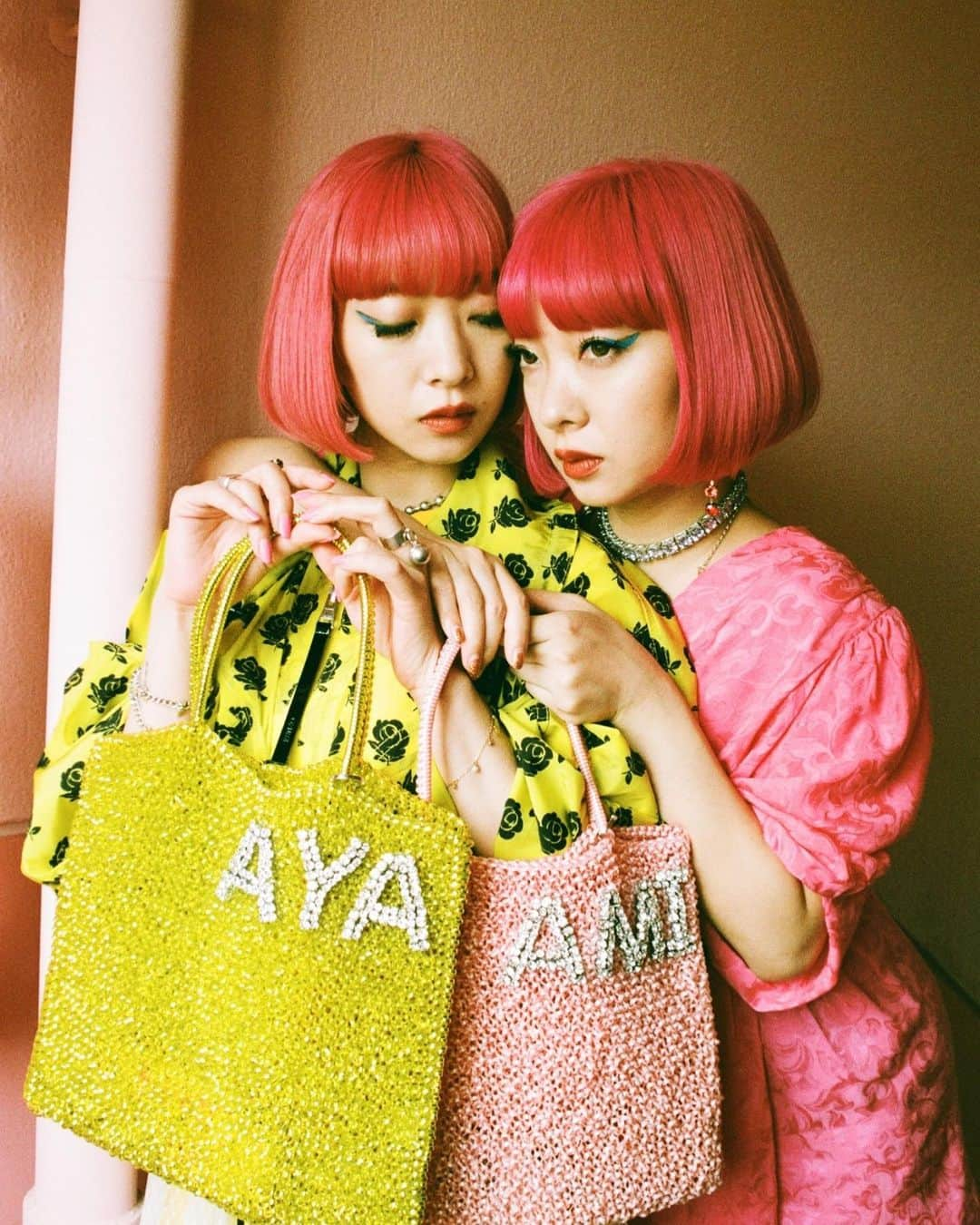 AMIさんのインスタグラム写真 - (AMIInstagram)「@anteprimaofficial💛💖 #anteprima #アンテプリマ #anteprimawirebag #アンテプリマワイヤーバッグ」7月12日 23時36分 - amixxamiaya