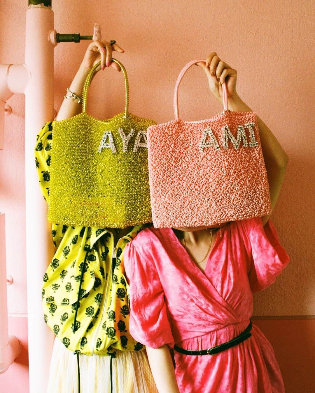 AMIさんのインスタグラム写真 - (AMIInstagram)「@anteprimaofficial💛💖 #anteprima #アンテプリマ #anteprimawirebag #アンテプリマワイヤーバッグ」7月12日 23時36分 - amixxamiaya