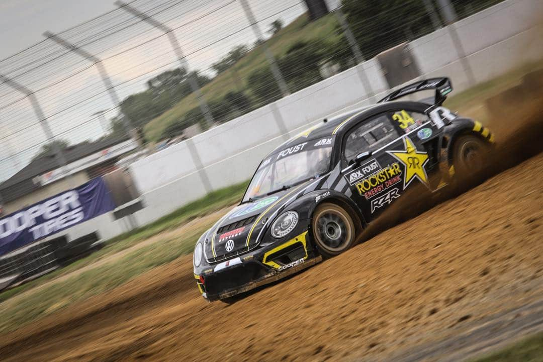 タナー・フォウストさんのインスタグラム写真 - (タナー・フォウストInstagram)「The Rockstar Beetle R doing work in yesterday’s test!  Ready for the double header weekend here in St. Louis, see you there! 📷: @coreysilvia  @rockstarenergy @vw @forzamotorsportofficial @odysseybattery @polarisrzr @andrettiautosport @arxrallycross #allandretti @vwr」7月12日 23時43分 - tannerfoust