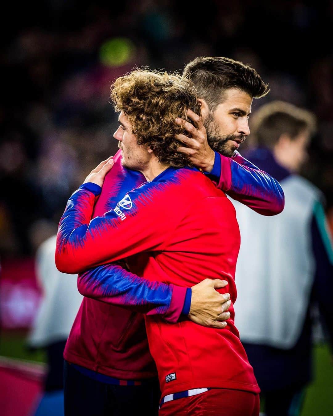 FCバルセロナさんのインスタグラム写真 - (FCバルセロナInstagram)「Welcome, @AntoGriezmann 🤙 See you on the other side 😉 ¡Bienvenido, Griezmann! Benvingut! 🤙」7月13日 0時03分 - fcbarcelona
