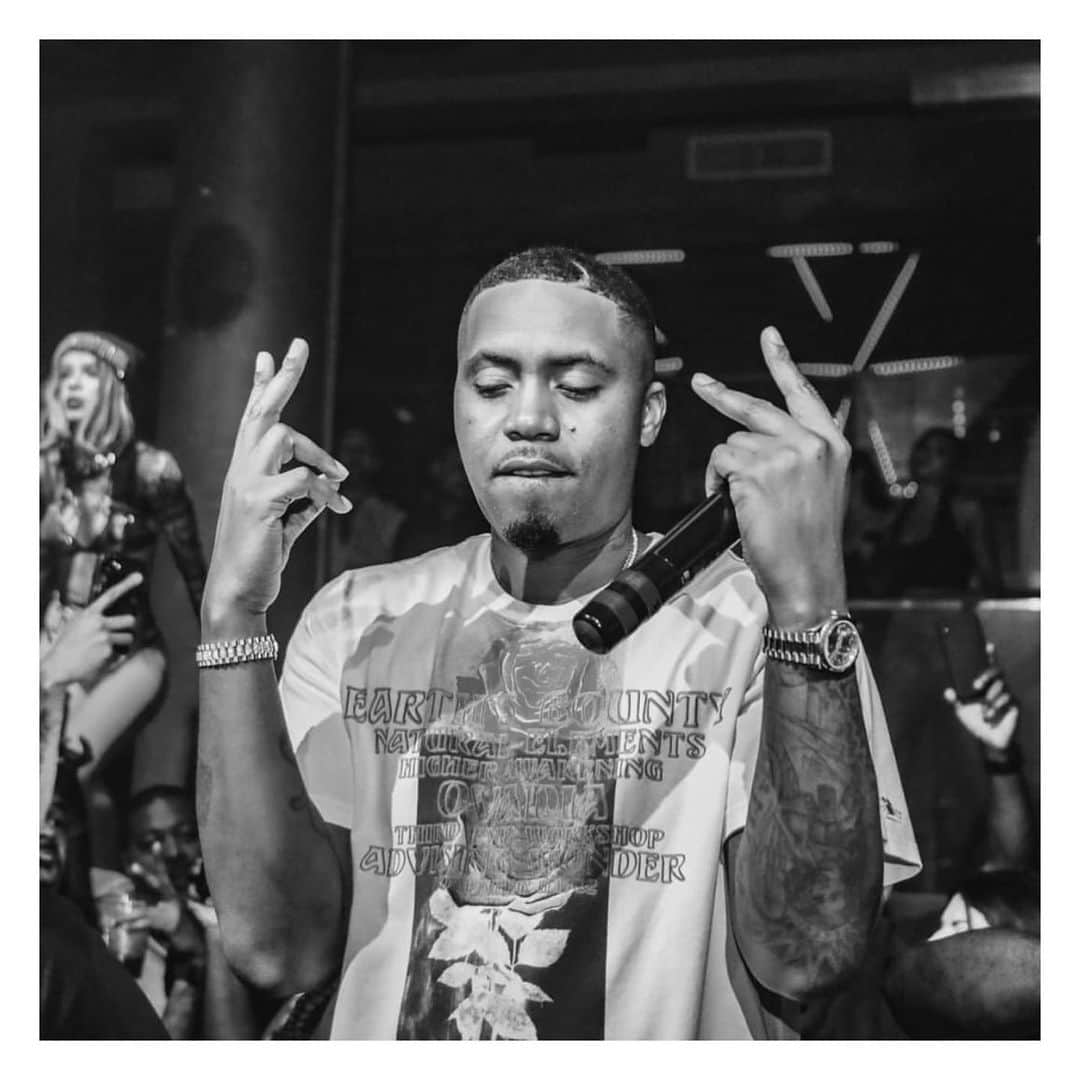オバディア&サンズのインスタグラム：「🌏 The world is yours @nas in the Earths Bounty kit」