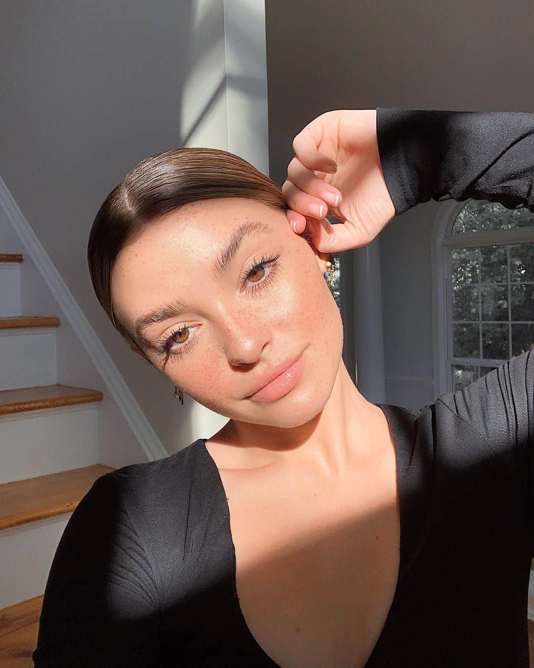 Kelsey Simoneさんのインスタグラム写真 - (Kelsey SimoneInstagram)「Here’s photos of my face to let you know.. A NEW VIDEO IS UP! 🥰 Filmed a home decor haul of all the too many things Iv been buying lately, link is in my bio!!」7月13日 0時27分 - k.els.e.y