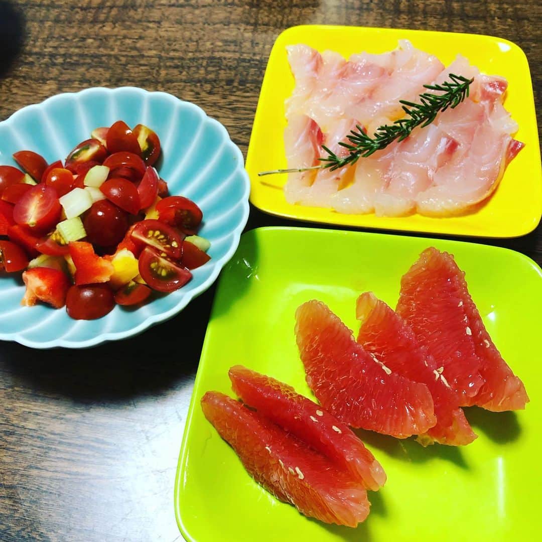 久保ミツロウさんのインスタグラム写真 - (久保ミツロウInstagram)「ノー炭水化物デー(ジャガイモ以外) #detox」7月13日 0時34分 - kubomitsurou