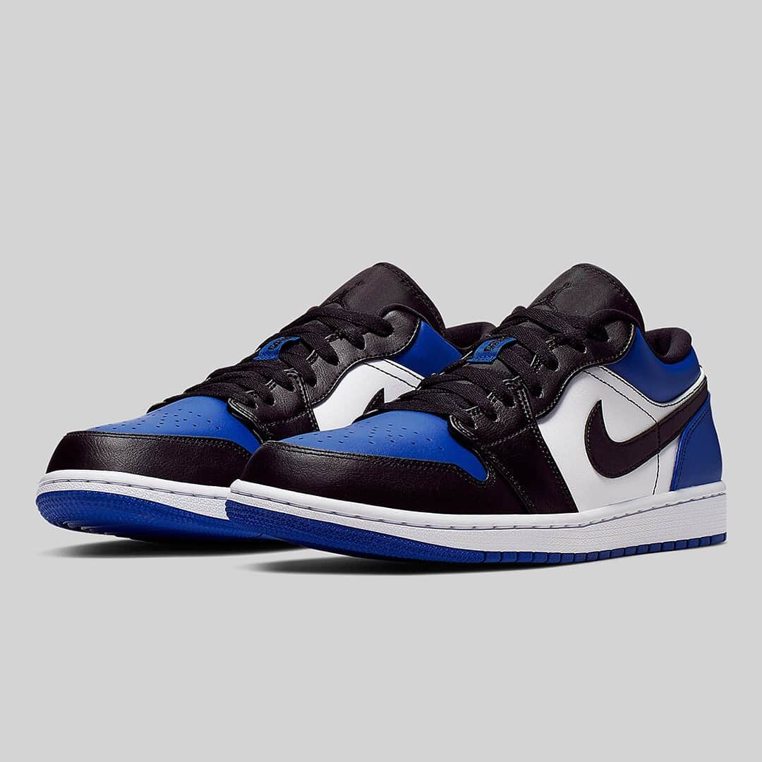 Sneaker News x Jordans Dailyさんのインスタグラム写真 - (Sneaker News x Jordans DailyInstagram)「A “Royal Toe” colorway is coming to the Air Jordan 1 Low. What do you want them to do next? Tap the link in the bio for more info #jordansdaily」7月13日 0時36分 - jordansdaily