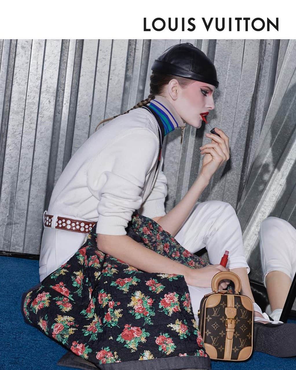 ニコラ・ジェスキエールのインスタグラム：「Happy to share the new @louisvuitton fall campaign by @collierschorrstudio #lvfall19」