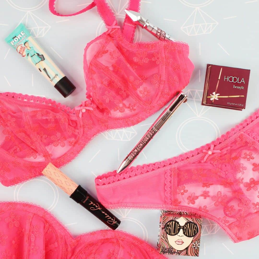 Benefit Cosmetics UKさんのインスタグラム写真 - (Benefit Cosmetics UKInstagram)「COMPETITION TIME! ✨ We’ve teamed up with @freyalingerie to giveaway the ultimate PRIZE 😍 To get your hands on £100 worth of Benefit makeup and this gorgeous underwear set from the Unchained Collection in shade Pop, simply leave a 👙 in the comments below and follow both @freyalingerie and @benefitcosmeticsuk 💕 Competition closes at midnight on 15th July, Full T&Cs in bio. Good luck gorgeous 😘 #benefit #beauty #freya #win #competition」7月13日 1時01分 - benefitcosmeticsuk