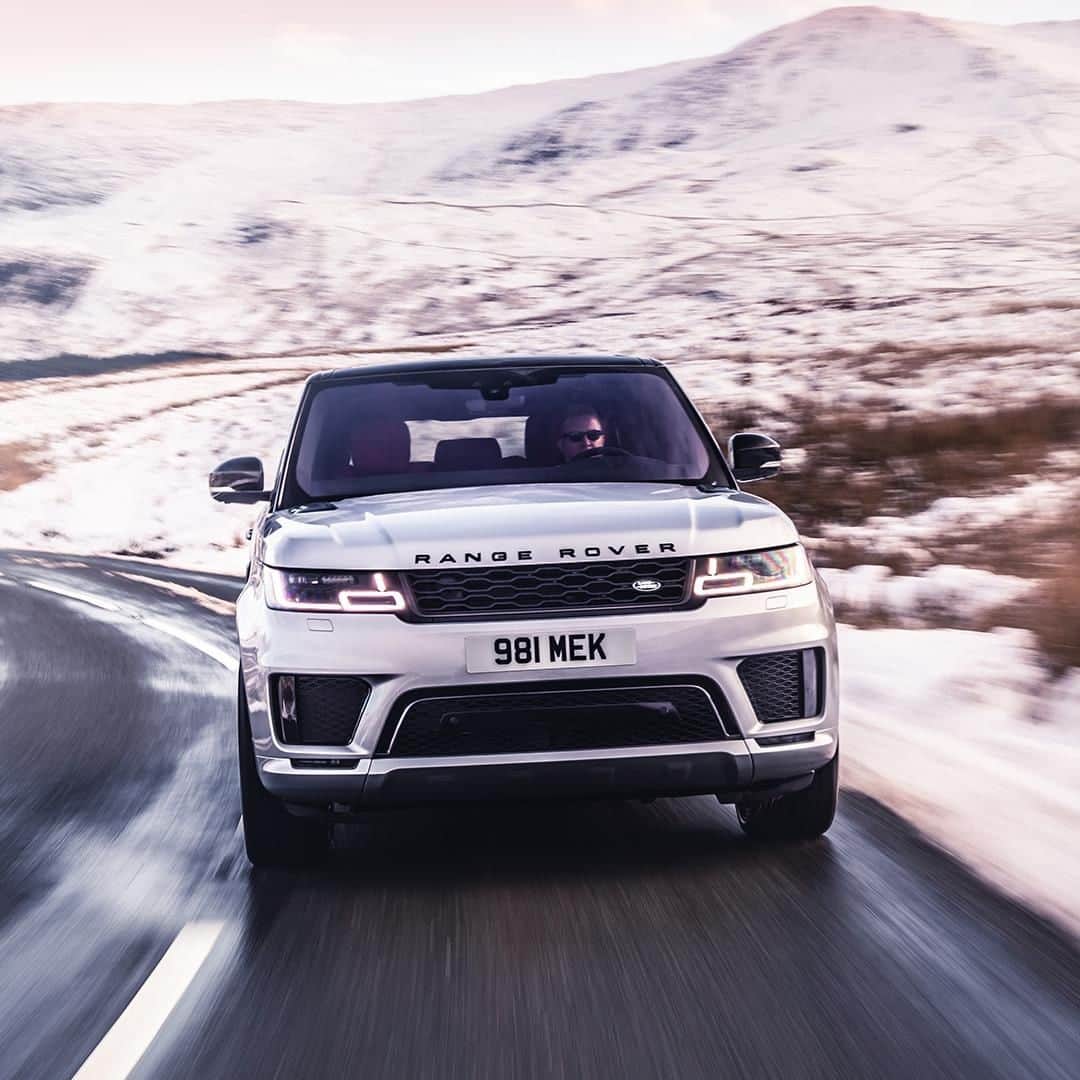 Land Roverさんのインスタグラム写真 - (Land RoverInstagram)「#RangeRoverSport - bracing performance in any conditions. Search 'Range Rover Sport test drive' to book now.  #SpecialVehicleOperations #SV  #LuxurySUV #LandRover #SUV #4x4 #Adventure #Carsofinstagram #Instacar #Design#CarLifestyle #LandRover #Cars #Car #RangeRover #Technology #Snow」7月13日 1時01分 - landrover