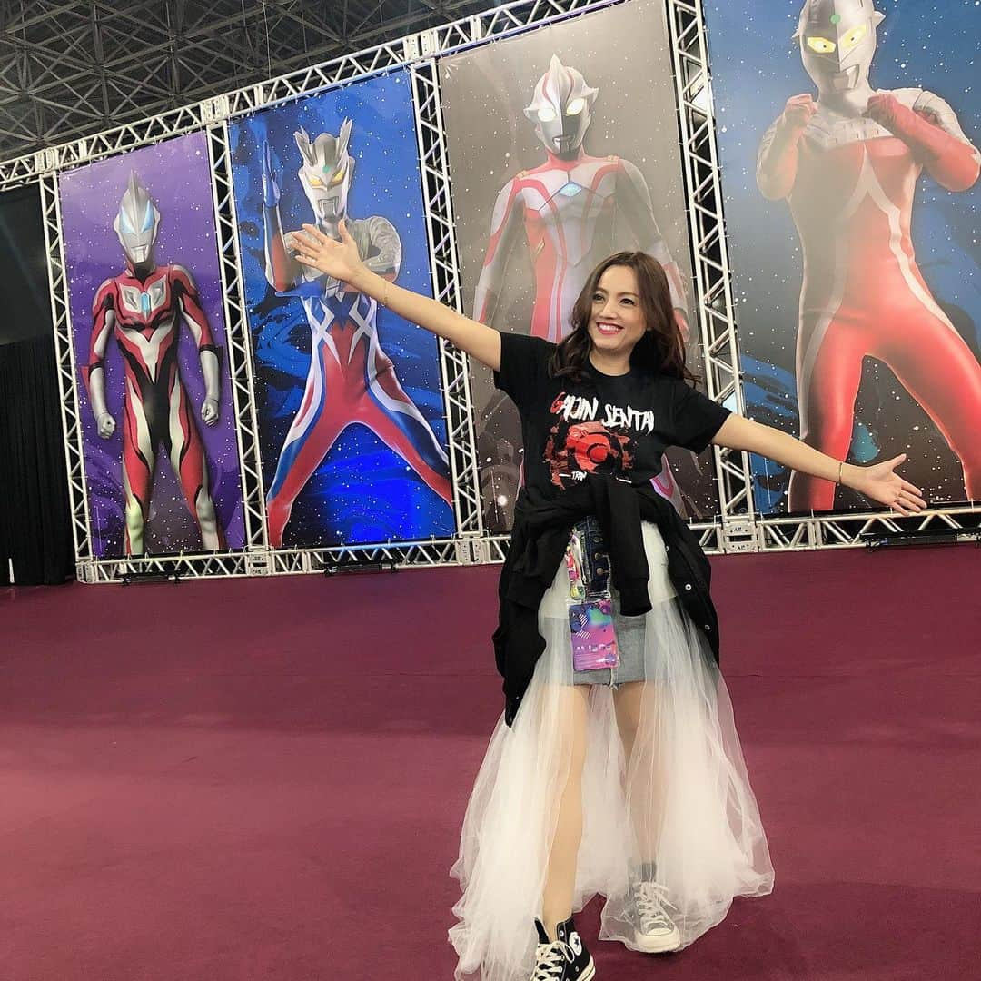 松澤由美さんのインスタグラム写真 - (松澤由美Instagram)「ULTRAMAN！！！ #af2019 #animefriends #ultraman #yumimatsuzawa #brasil #oscavaleirosdozodiaco #gaijinsentai」7月13日 1時12分 - yumimatsuzawa