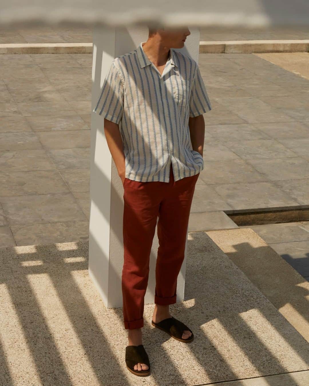 MR PORTERのインスタグラム：「When clothes look this good (and downright relaxed), you really don't need a logical reason to buy them. It's summer after all.⁠ -⁠ Discover easy breezy summer staples at The Sun Shop (Link in bio) #MRPORTER」
