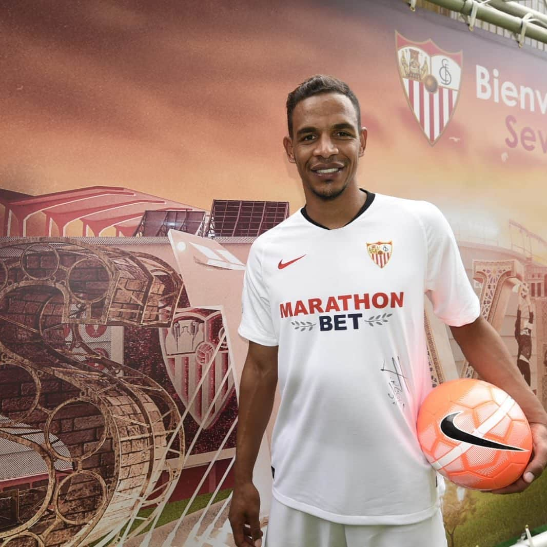 セビージャFCさんのインスタグラム写真 - (セビージャFCInstagram)「¡Bienvenido, Fernando! 🇧🇷 #WeareSevilla #vamosmiSevilla」7月13日 1時24分 - sevillafc