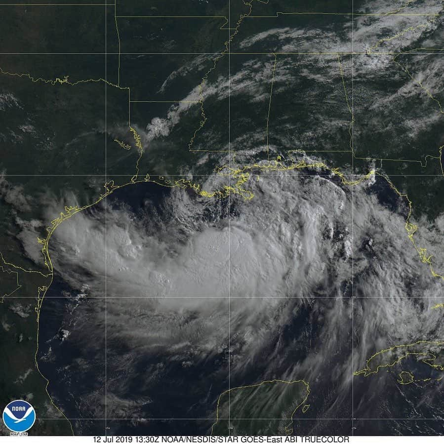 ドナルド・トランプさんのインスタグラム写真 - (ドナルド・トランプInstagram)「If you live in the path of Tropical Storm #Barry, finish preparing for heavy rains, winds & flooding as soon as possible: 🧰 Have supplies ready for the whole family 🐶 Don’t forget your pets' needs 🔔 Have multiple ways to track warnings  More: ready.gov/floods」7月13日 1時28分 - realdonaldtrump