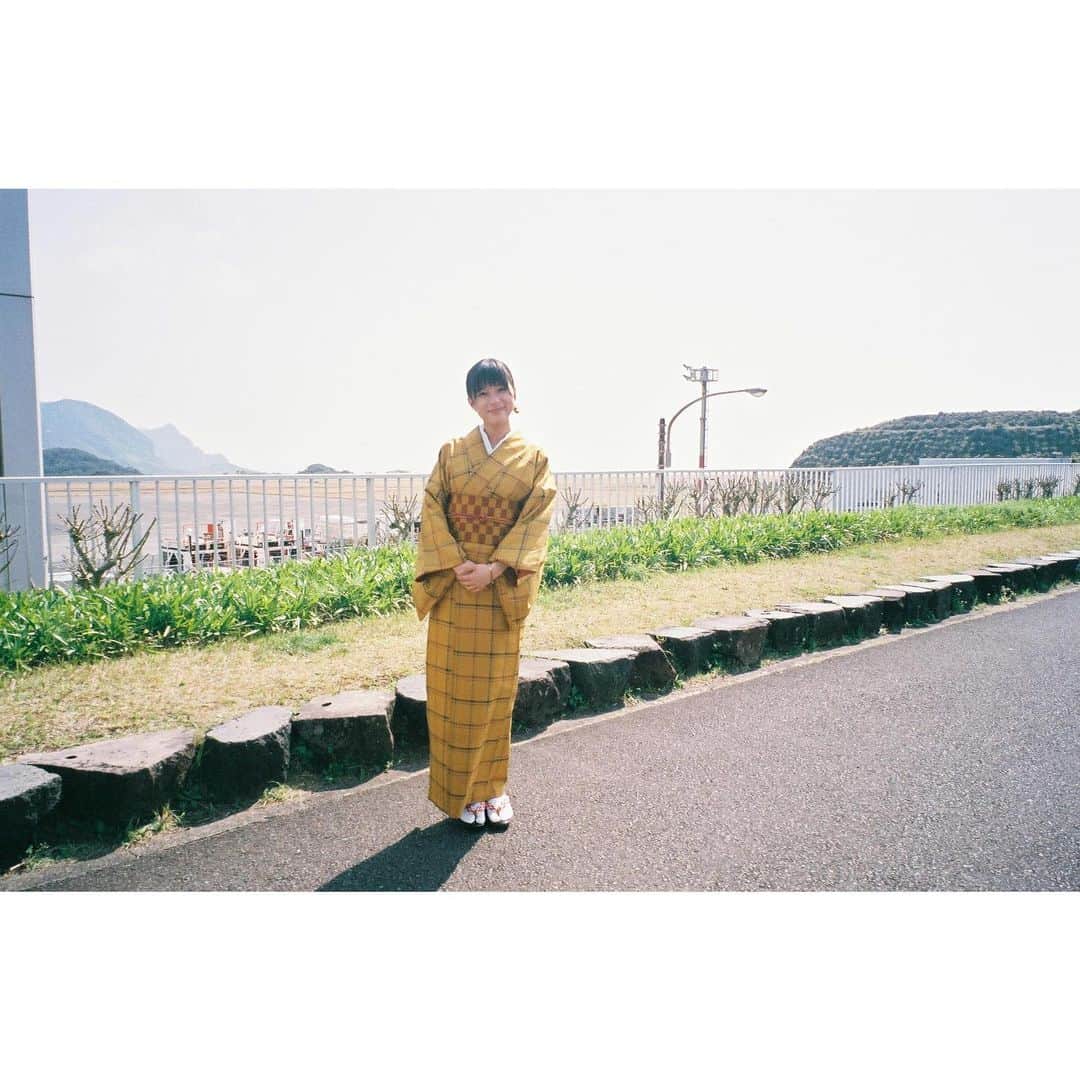 芳根京子さんのインスタグラム写真 - (芳根京子Instagram)「素敵な素敵な八丈島。 お世話になりました☺︎ また遊びに行きたいな(^^) #film #今日も嫌がらせ弁当」7月13日 12時26分 - yoshinekyoko