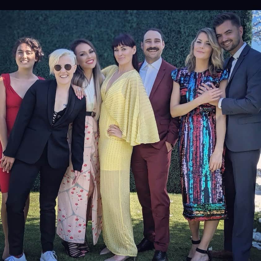 カンディー・ジョンソンさんのインスタグラム写真 - (カンディー・ジョンソンInstagram)「When all your friends are in relationships but they let you join in their “couples-at-a-wedding-photo” even though you’re single....😂🙈❤️ I love you guys:  @heyyyella @harto @mametown @chipmmm @gracehelbig @elliottmorgan  we tried to dazzle it up for you @gigigorgeous & @natsgetty we love you both so much! All weekend long! #nigiwedding #2019 #wedding」7月13日 12時52分 - kandeejohnson