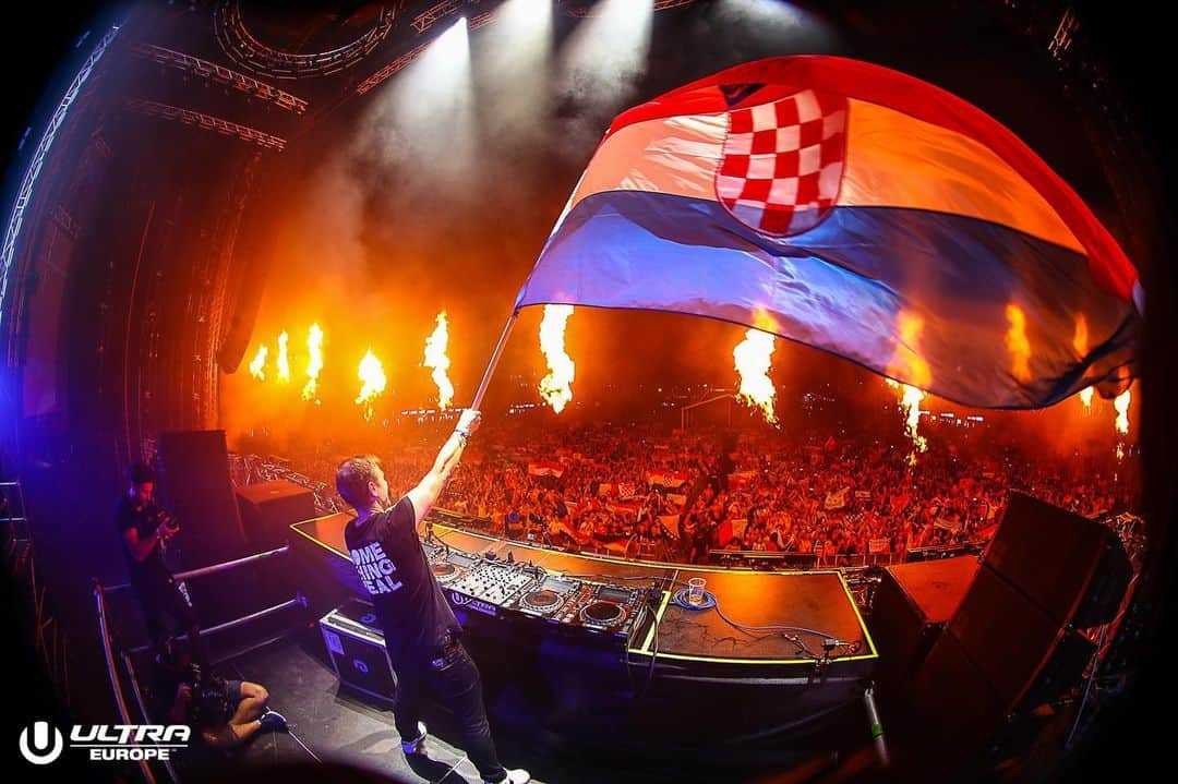 Ultra Music Festivalさんのインスタグラム写真 - (Ultra Music FestivalInstagram)「Thank you Croatia for an unforgettable first night of @UltraEurope!  See you tomorrow 🇭🇷」7月13日 12時47分 - ultra