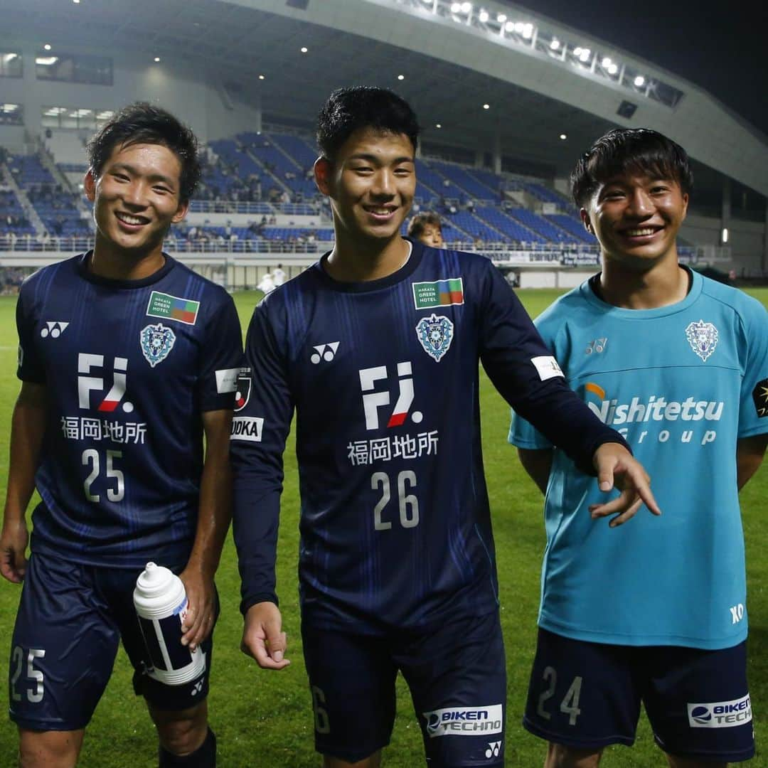 アビスパ福岡さんのインスタグラム写真 - (アビスパ福岡Instagram)「明日7/14はアウェイ町田戦。﻿ 後半戦スタートです！﻿ ﻿ 勝利の笑顔をたくさん届けられるよう、みなさんと一緒にたくさん笑えるよう全力を尽くします！﻿ ﻿ 後半戦も応援よろしくお願いします。﻿ ﻿ #avispa﻿ #アビスパ福岡 ﻿ #紺色に染めろ #勝利の笑顔を集めました」7月13日 12時50分 - avispaf