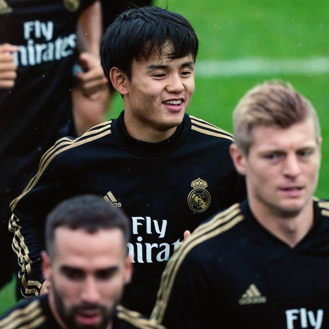 LFPさんのインスタグラム写真 - (LFPInstagram)「Kubo is among stars! 🇯🇵🌟 • #Kubo #Japan #RealMadrid #LaLiga #LaLigaSantander」7月13日 4時24分 - laliga