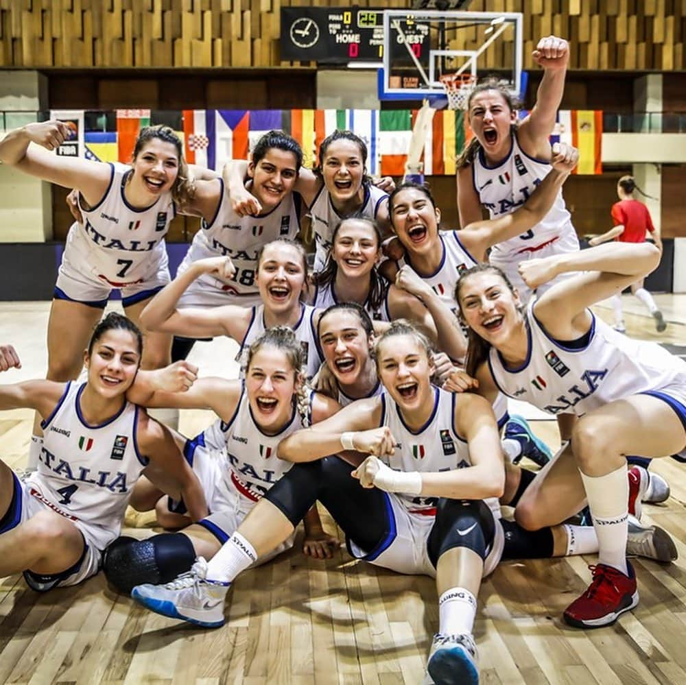 FIBAさんのインスタグラム写真 - (FIBAInstagram)「Women’s #FIBAU18Europe Semi-Finals : 🇮🇹 v 🇷🇺 18:30 🇫🇷 v 🇭🇺 20:45」7月13日 4時31分 - fiba