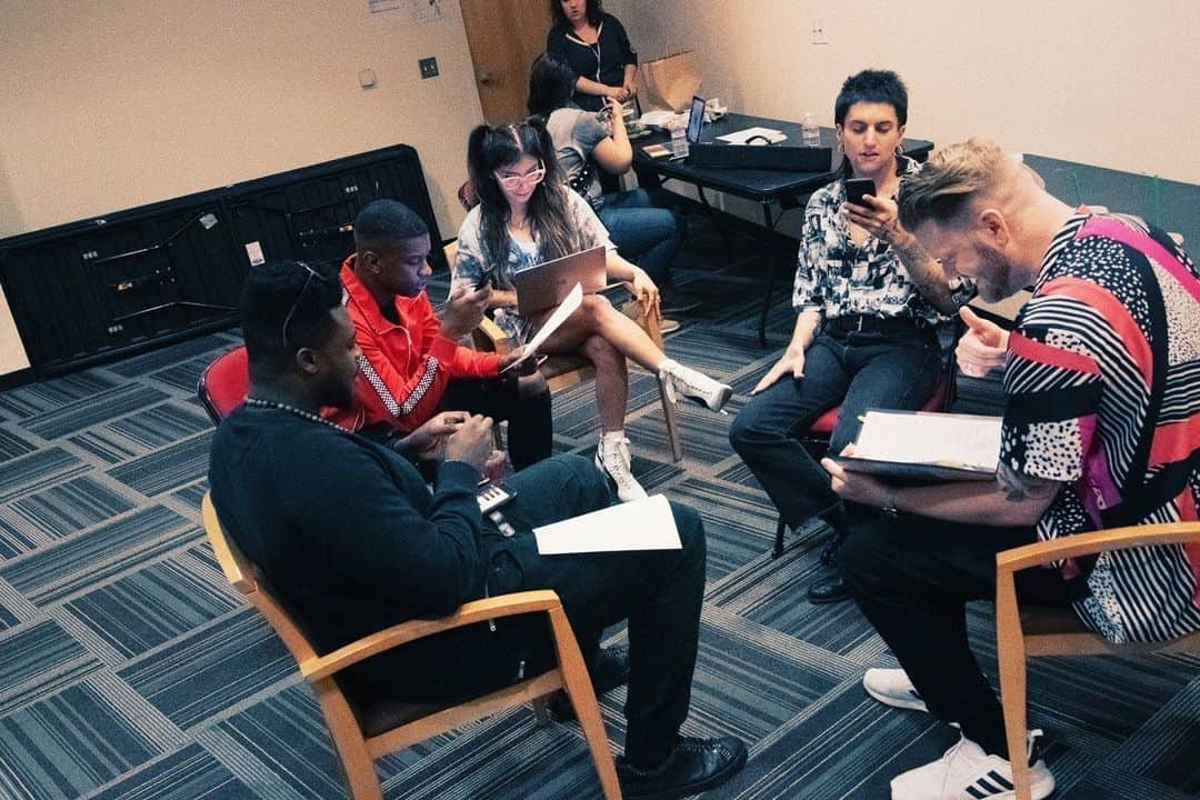 ペンタトニックスさんのインスタグラム写真 - (ペンタトニックスInstagram)「We remember the first day of rehearsals for #PTXTheWorldTour like it was yesterday! #FBF ❤️ Find out #soon where we'll be heading next at ptxofficial.com/tour.」7月13日 4時32分 - ptxofficial