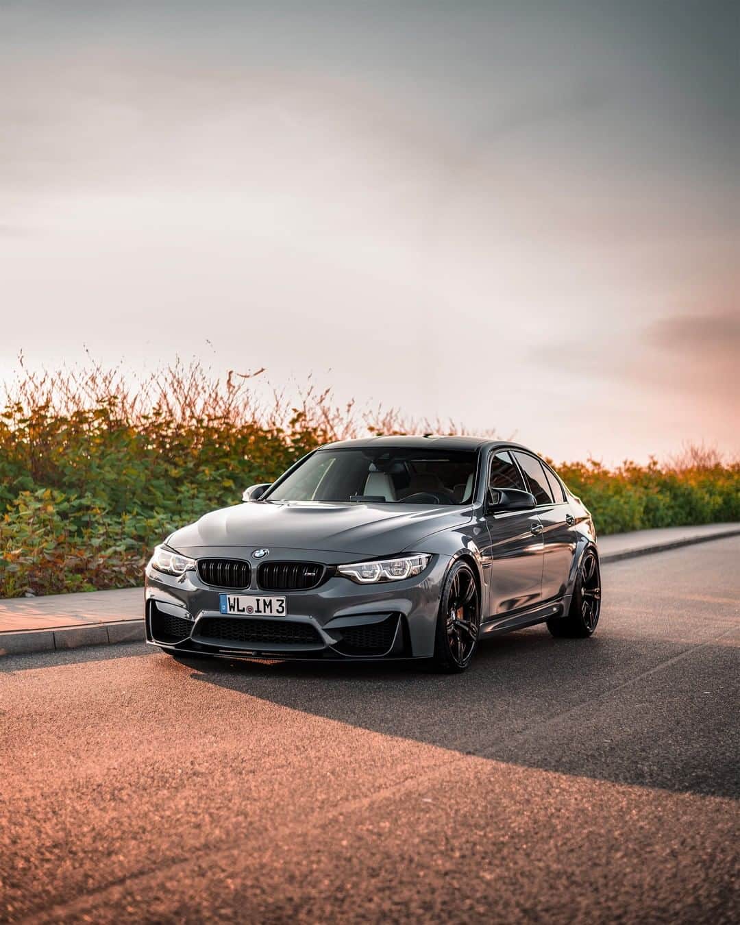 BMWのインスタグラム：「Going for a drive is always a bright idea. The BMW M3 Sedan. #TheM3 #BMW #M3 #BMWM #BMWrepost @johannes_hhxx @hmbgphoto @daniel.shr.88」