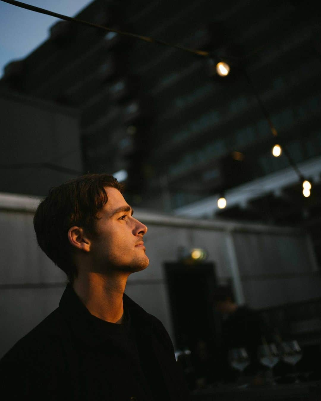 Jackson Harriesさんのインスタグラム写真 - (Jackson HarriesInstagram)「@finnharries dreaming of a brighter future. It was a pleasure to attend the world premiere of the first all-electric @mini. I’m proud to support any innovation taking steps toward reducing carbon emissions and toxic air pollution in our cities! 🌱⚡🚗 #MINIElectric #MINI #ChargedWithPassion #advertisement」7月13日 5時00分 - jackharries