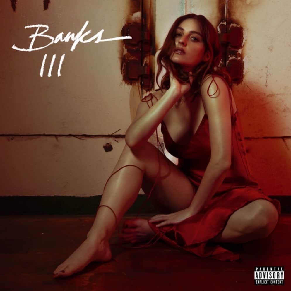 ターラのインスタグラム：「So proud of my beautiful friend @hernameisbanks this album really is a masterpiece and you are the rarest 💎. Trust me listen from start to finish.. because no track should be skipped. Very happy to have contributed a lil sutn to track 1 🙏 and be part of your journey. 🐺」