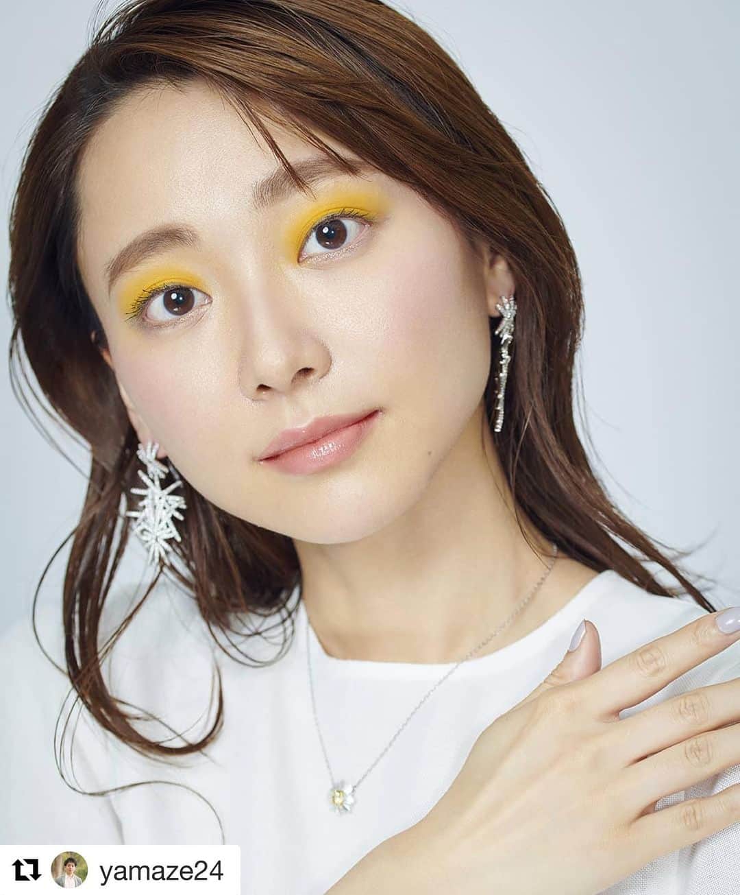 葉月祥子さんのインスタグラム写真 - (葉月祥子Instagram)「#Repost @yamaze24 with @get_repost ・・・ Yellow. Model: @shokohazz210  Hairmake: @a_k_o_k_o  #tokyo #portrait #beautifulpeople #beautiful #photography #japan #yellow #skincare #tamron #nikon #東京 #写真」7月13日 5時25分 - shokohazz210