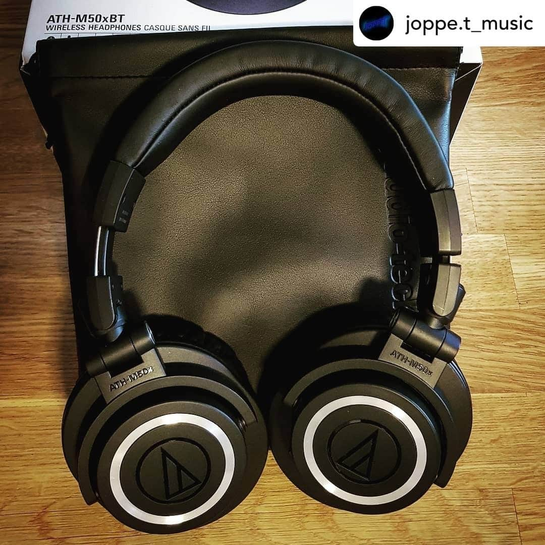 Audio-Technica USAさんのインスタグラム写真 - (Audio-Technica USAInstagram)「#FanPhotoFriday: There’s nothing quite like the feeling of opening up your brand new ATH-M50xBT headphones! Just ask @joppe.t_music! . . . #AudioTechnica #M50xBT #ATHM50xBT #Headphones #MusicLovers #AudioGear #MusicGear」7月13日 5時42分 - audiotechnicausa