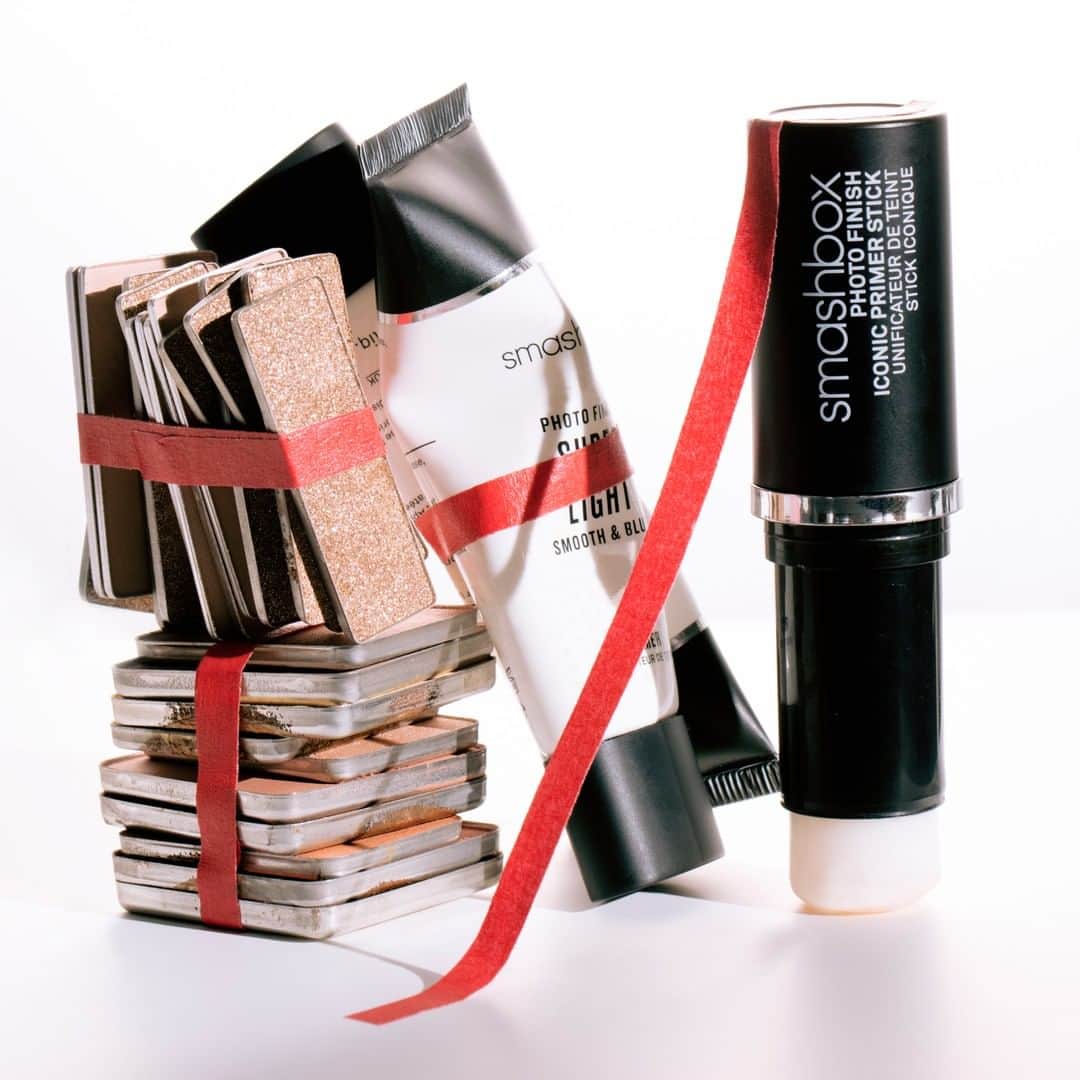 Smashboxのインスタグラム：「It's summer. You wear 50% less clothing, so our Photo Finish Mattify Primer Stick is 50% off too. Tap the link in bio to grab one.」