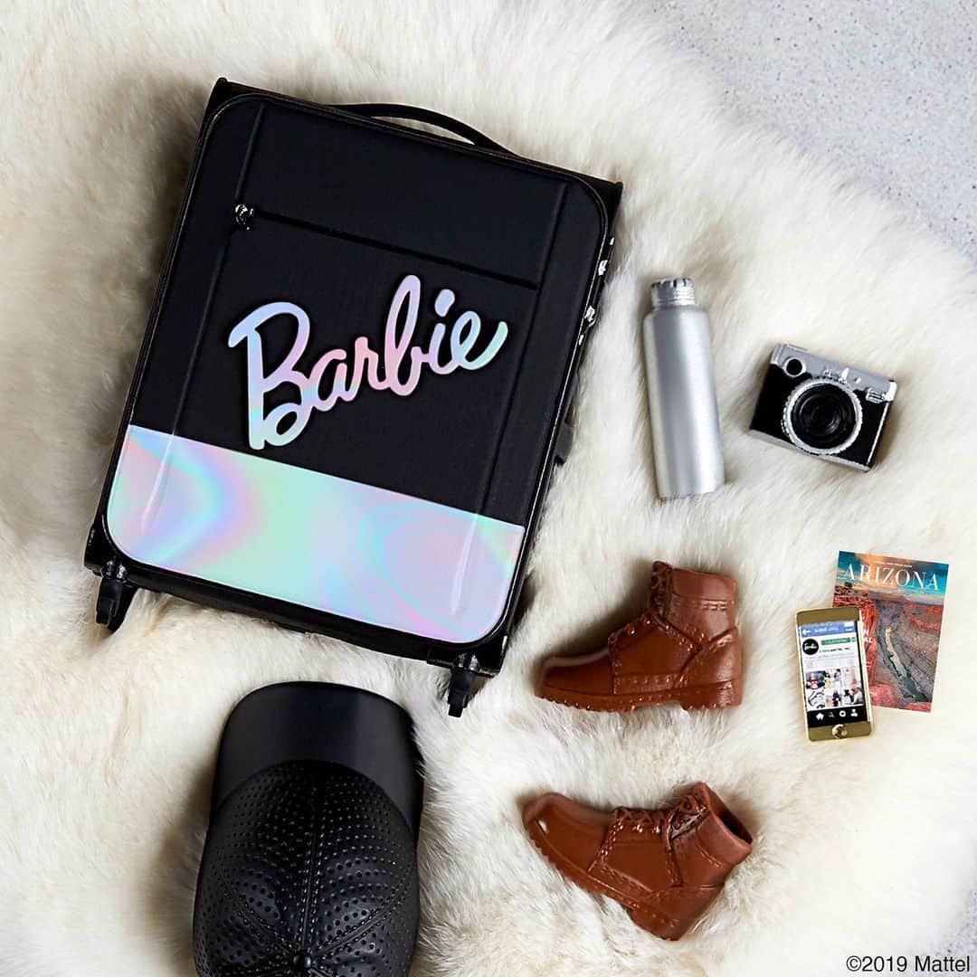 バービーさんのインスタグラム写真 - (バービーInstagram)「Heading to the Southwest for something grand. It's going to be quite a trip! ✈️ #MeAndMyAT #ATxBarbie #VisitArizona #VisitAZPartner #barbie #barbiestyle」7月13日 6時12分 - barbiestyle