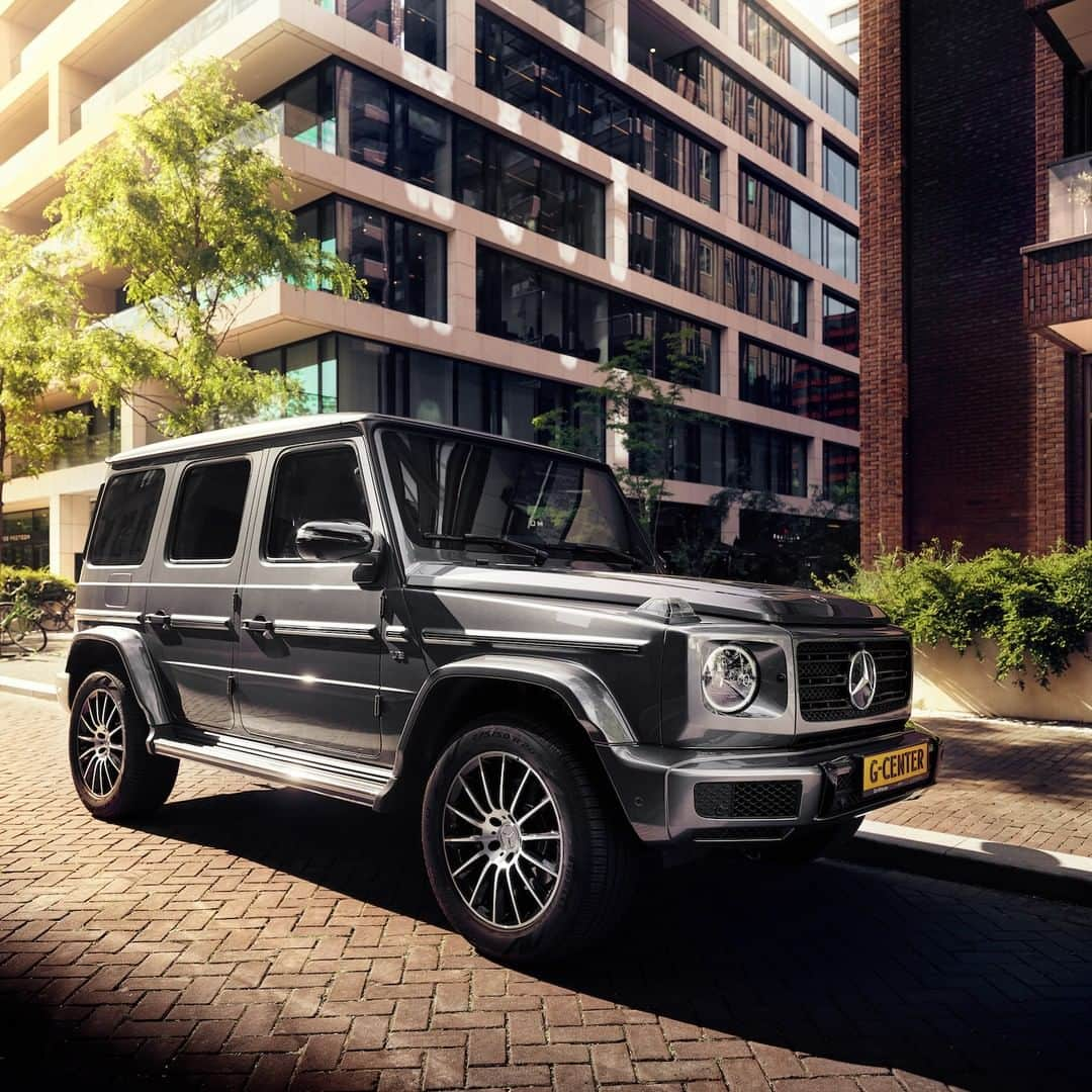 メルセデス・ベンツさんのインスタグラム写真 - (メルセデス・ベンツInstagram)「Check out this beauty from @cormillenaar! ⭐ [Mercedes-Benz G 500 | Kraftstoffverbrauch kombiniert: 12,1–11,5 l/100 km | CO₂-Emissionen kombiniert: 276–263 g/km | mb4.me/nefz] #gclass #gwagon #mercedesbenz #suv #40yearsGClass #StrongerThanTime 📸 @karssing」7月13日 6時55分 - mercedesbenz