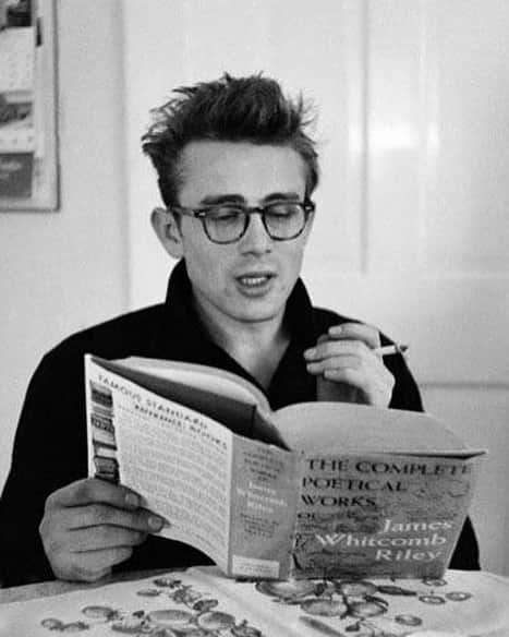 シービーズさんのインスタグラム写真 - (シービーズInstagram)「Chipping away at that Summer reading list. #casualfriday. 📸: Dennis Stock via @pinterest」7月13日 7時06分 - seavees