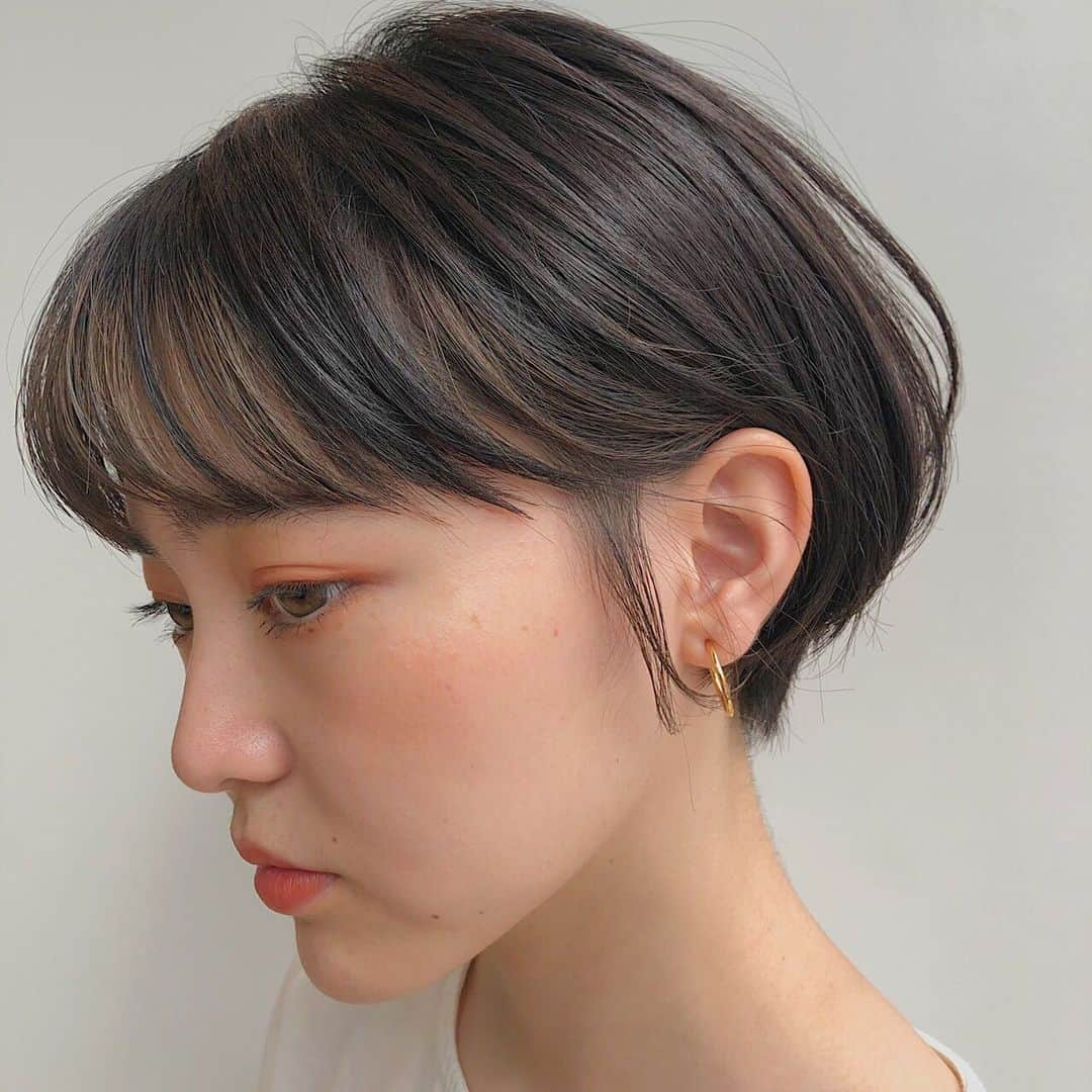 齋藤若奈さんのインスタグラム写真 - (齋藤若奈Instagram)「. 髪を切りました Cut: @ishiharashintaro at Double Styling: @garden.takeuchi .  #サロンモデル東京 #サロンモデル #サロンモデル希望 #サロンモデル募集中 #古着 #古着女子 #古着好きな人と繋がりたい #下北沢古着屋 #ボブ #ボブアレンジ #ボブヘアー #ショートヘア #ショートヘアアレンジ #ショートボブ #モテ髪 #used #vintage #ootd #instagood #l4like #いいね返し #l4l #原宿 #表参道」7月13日 13時35分 - mary_wakana