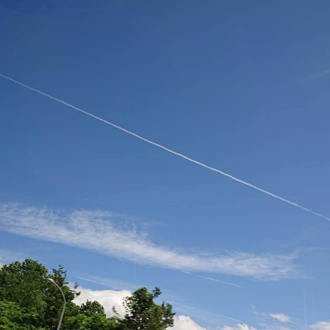 KAORUさんのインスタグラム写真 - (KAORUInstagram)「東北は青空♪ 東京ではこんなに清々しい空はここ最近ないね。  気分がいい！  #Marvelouspro #仙女  #青空 #清々しい  #東北」7月13日 13時31分 - yukisaku_88