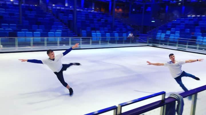 ティモシー・ドレンスキーのインスタグラム：「Loop de loops. 🌀🌀🌀 ( 📷 @tskate13 )」