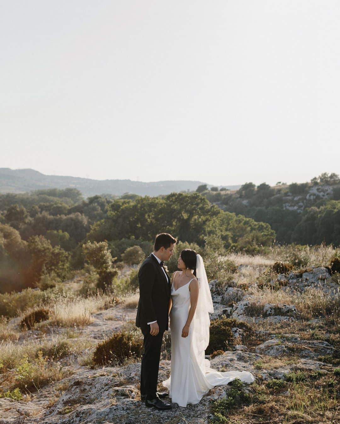 Vogue Australiaさんのインスタグラム写真 - (Vogue AustraliaInstagram)「Early on in the planning process, Gina Han and Nikolas Simic decided on a destination wedding during Italy's spring. “It was a perfect time for our family and friends to also make a holiday out of our wedding and enjoy the start of the European summer,” says Gina. They wed in the grounds of an old Italian villa. “The second we drove into the driveway we knew this was it. It was everything we wanted," she adds of the picturesque venue. “I felt like the luckiest girl in the world to have my dream wedding in Sicily of all places and to have married the love of my life!" Visit the link in bio to see inside their wedding album. 📷 @cinziabruschini」7月13日 8時39分 - vogueaustralia