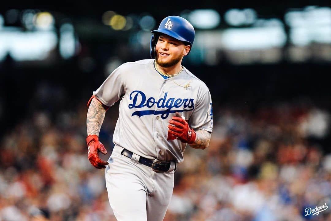 Los Angeles Dodgersさんのインスタグラム写真 - (Los Angeles DodgersInstagram)「First time at Fenway? No problem for @dugie11.」7月13日 8時55分 - dodgers