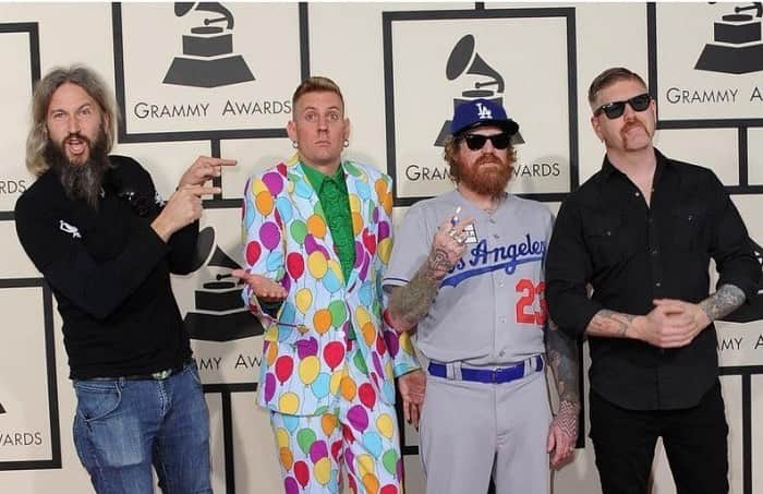 マストドンさんのインスタグラム写真 - (マストドンInstagram)「#FBF 2015 Grammys. We didn’t take home the ole’ golden gramophone  that year, but it’s ok, we went back in 2018 and won!」7月13日 9時34分 - mastodonrocks