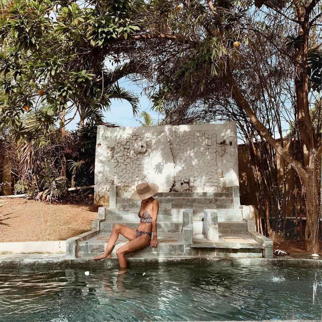esutoreja_risaribonさんのインスタグラム写真 - (esutoreja_risaribonInstagram)「Hotelのprivate pool☀️☀️☀️ 早くTokyoも晴れてね‼︎ 青空がみたい . . #Philippine#セブ#pool#gw#h&m#swimwear#resort#pool」7月13日 9時42分 - esutoreja_risaribon