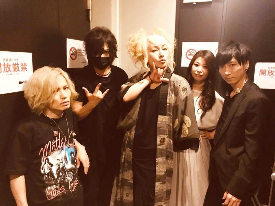 高井淳さんのインスタグラム写真 - (高井淳Instagram)「20190711 櫻井有紀BD LIVE 良きステージでした。 おめでとさん◎  敬称略 #櫻井有紀 #LEVIN  #RENO  #畠中文子 #高井淳 #LEVINさんは前にお世話になってた事務所の先輩なんです」7月13日 10時08分 - jun_t_0110