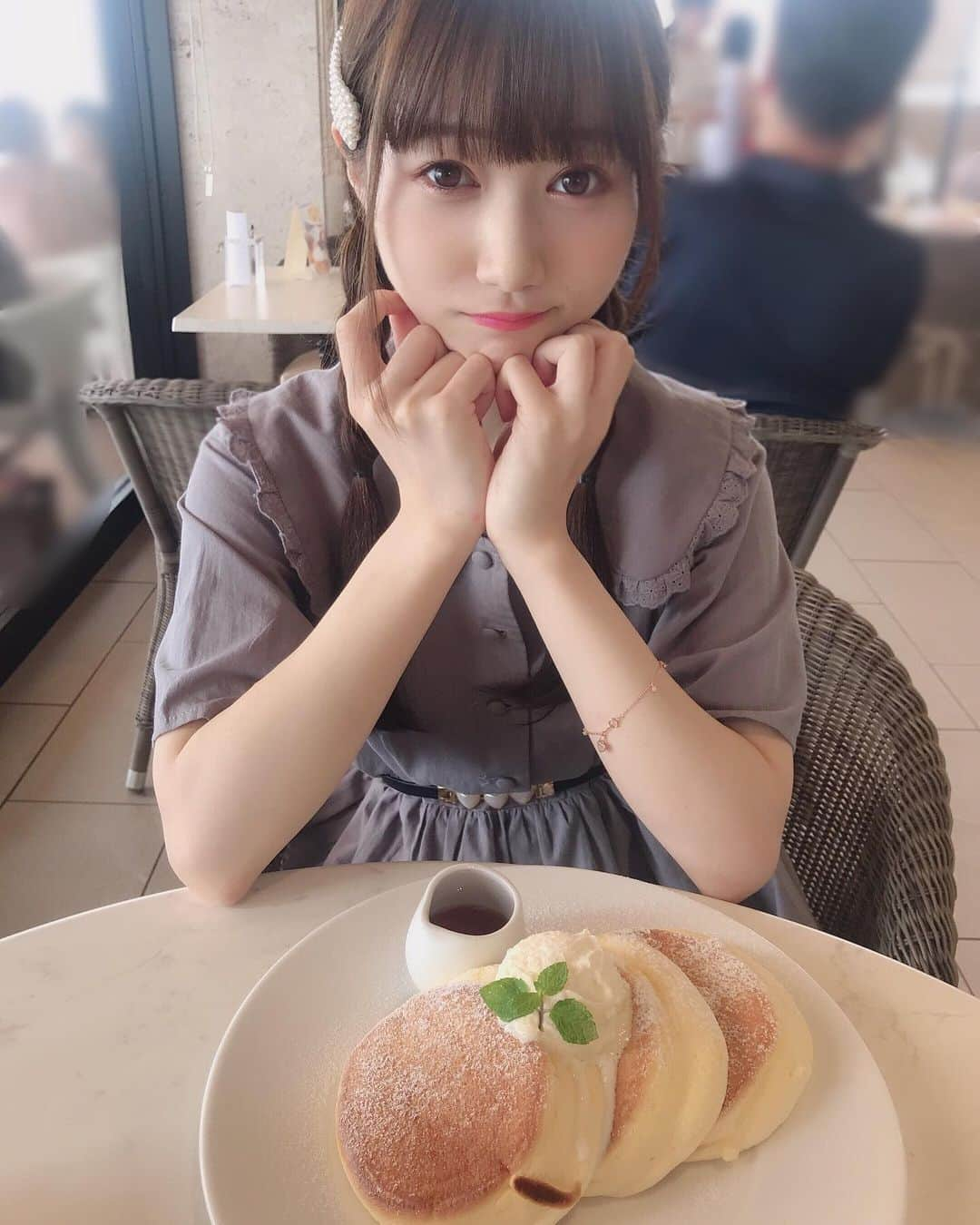 阪上晴香さんのインスタグラム写真 - (阪上晴香Instagram)「幸せのパンケーキずっと行きたくてやっといけた〜🥰 しかも淡路島に新しくできたとこに行ってきたぁ♡めっちゃオシャレでテンションあがったな〜👼🏻❤️ また絶対行こ〜っと😚💕 ・ ・ #幸せのパンケーキ #パンケーキ #淡路島 #淡路島カフェ #merryjenny #めりーじぇにー #メリージェニー #wego #thekiss #ブレスレット #evelyn #エブリン」7月13日 10時36分 - haruka__0616