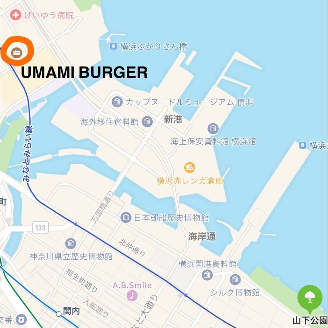 umamiburgerjpnさんのインスタグラム写真 - (umamiburgerjpnInstagram)「. おはようございます🍔 みなとみらい店です！！ 本日、明日の二日間にわたり山下公園付近で横浜スパークリングトワイライト2019というイベントが行われます！夜は花火もあがるそうです🎆 . テイクアウトして花火を観賞しながら当店のハンバーガーを召し上がってはいかがでしょうか(^^)？イベント前後の腹ごしらえでも良いのかなと思います！ 二枚目の写真に地図をのせました😊 当店はみなとみらい線のみなとみらい駅直結のビルの中にあります！ . . 皆さんのご来店お待ちしております🤗 . . #umamiburger  #umami  #umamiburgerjpn  #burger  #takeout  #みなとみらい #ウマミバーガー  #ウマミバーガーみなとみらい店 #ハンバーガー  #hamburger #レストラン  #ランチ  #ディナー  #横浜  #クイーンズスクエア #yokohama #minatomirai #赤レンガ #山下公園 #横浜スパークリングトワイライト  #みなとみらいランチ #みなとみらいカフェ  #テイクアウト  #テイクアウトグルメ」7月13日 10時57分 - umamiburgerjpn