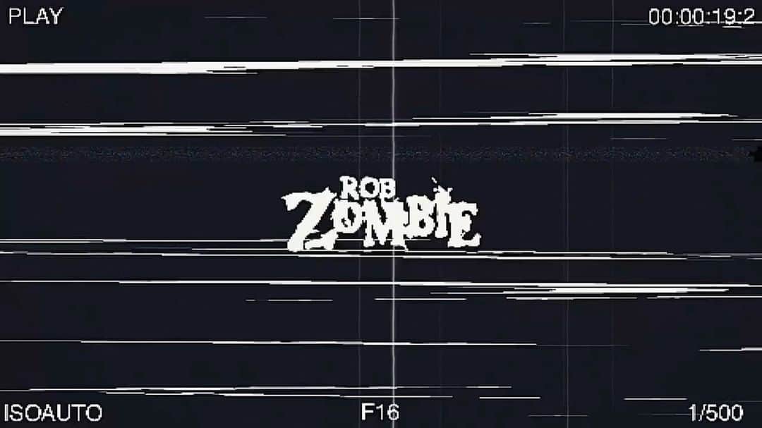 ロブ・ゾンビのインスタグラム：「A little video of last night's party. #robzombie #twinsofeviltour #gingerfish #piggyd #johnfive #robfennphotography」
