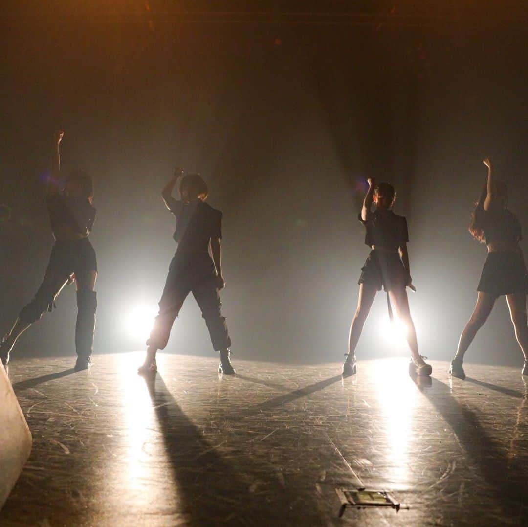 東雲れいかのインスタグラム：「今日もありがとう！ #FLOWLIGHT ライブ4連ちゃん 楽しめてますか？ 歴代衣装をレアも含めて並べてみたよ！ . . 7/17 #定期公演 @渋谷チェルシーホテル . . 9/1 #ワンマン 生バンド @渋谷クアトロ いっしょにあそびきて！ 予約はFLOWLIGHTのホームページから！ ライブ中の写真って、熱熱ってかんじだ〜〜見るたびみんなとのこと思い出す 一回でいいから、ライブ中のファンの顔の撮影して欲しいっておもってる笑 . . . . .  #live #Shibuya #flowlight #tokyo_portrait #sunset #autumn #japan #instagood #photography #photo #instagood #love_bestjapan #nipponpic #nippon_lovers #photo_shorttri」