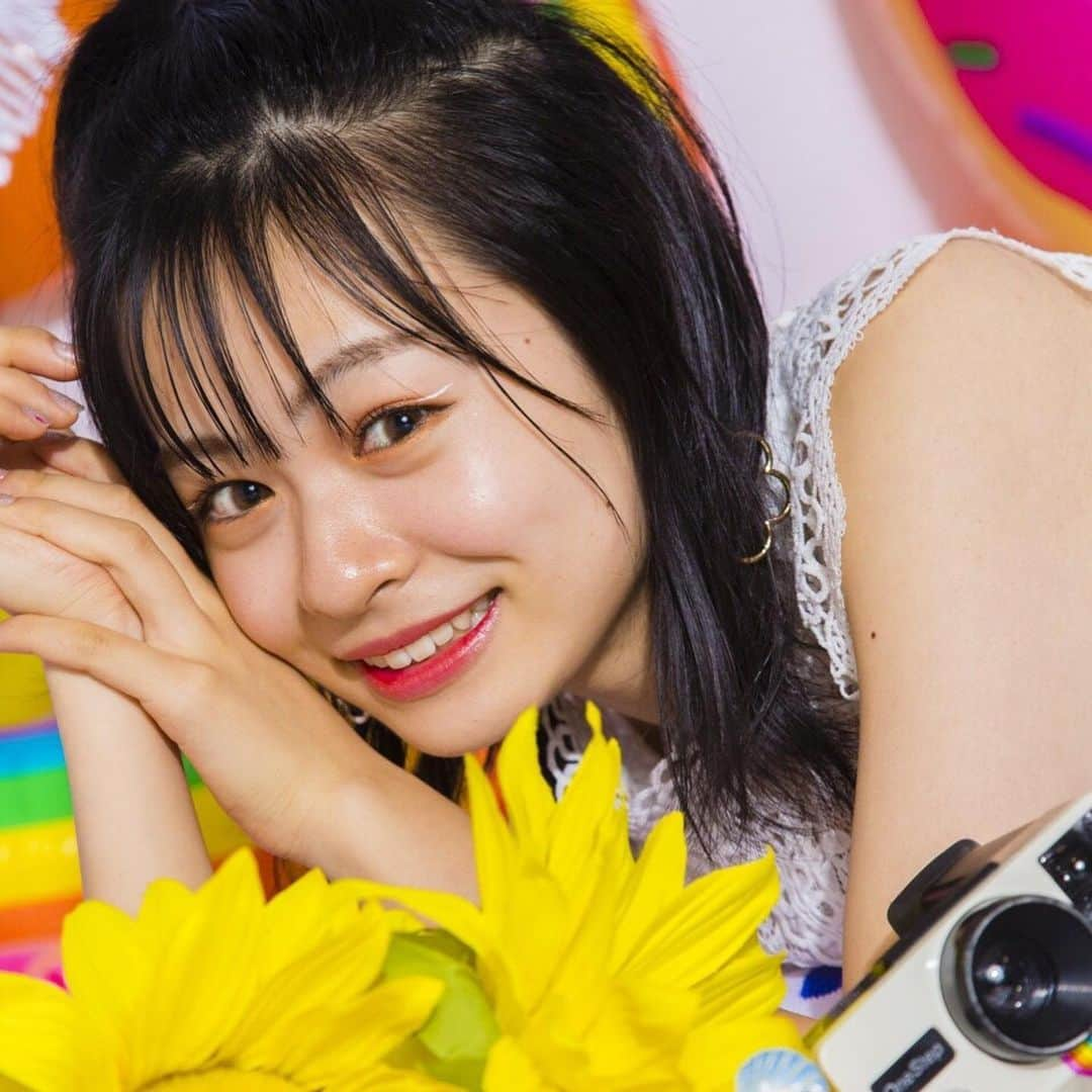 Popteenさんのインスタグラム写真 - (PopteenInstagram)「9月号の付録を使ったリコリコの夏メイク🌻☀️付録コスメの使い方は8月1日発売のPopteenに載ってるからチェックしてね💜💛💙💚 #popteen#付録#9月号#8月1日発売#ハニーシナモン#アイシャドー#ティント#セット#リコリコ#莉子#夏#夏休み#夏メイク#jk#popモデル#モデル#メイク#コスメ#ブラウンシャドウ#オレンジメイク#ピンクメイク＃ナチュラメイク#カラーメイク」7月13日 21時40分 - popteen_official