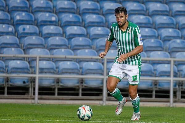 アントニオ・バラガンさんのインスタグラム写真 - (アントニオ・バラガンInstagram)「Primer partido de pretemporada, seguimos con la puesta a punto! ⚽💪🏼 Siempre BETIS 💚💚 #mushobetis #pretemporada」7月13日 21時43分 - antoniobarragan17