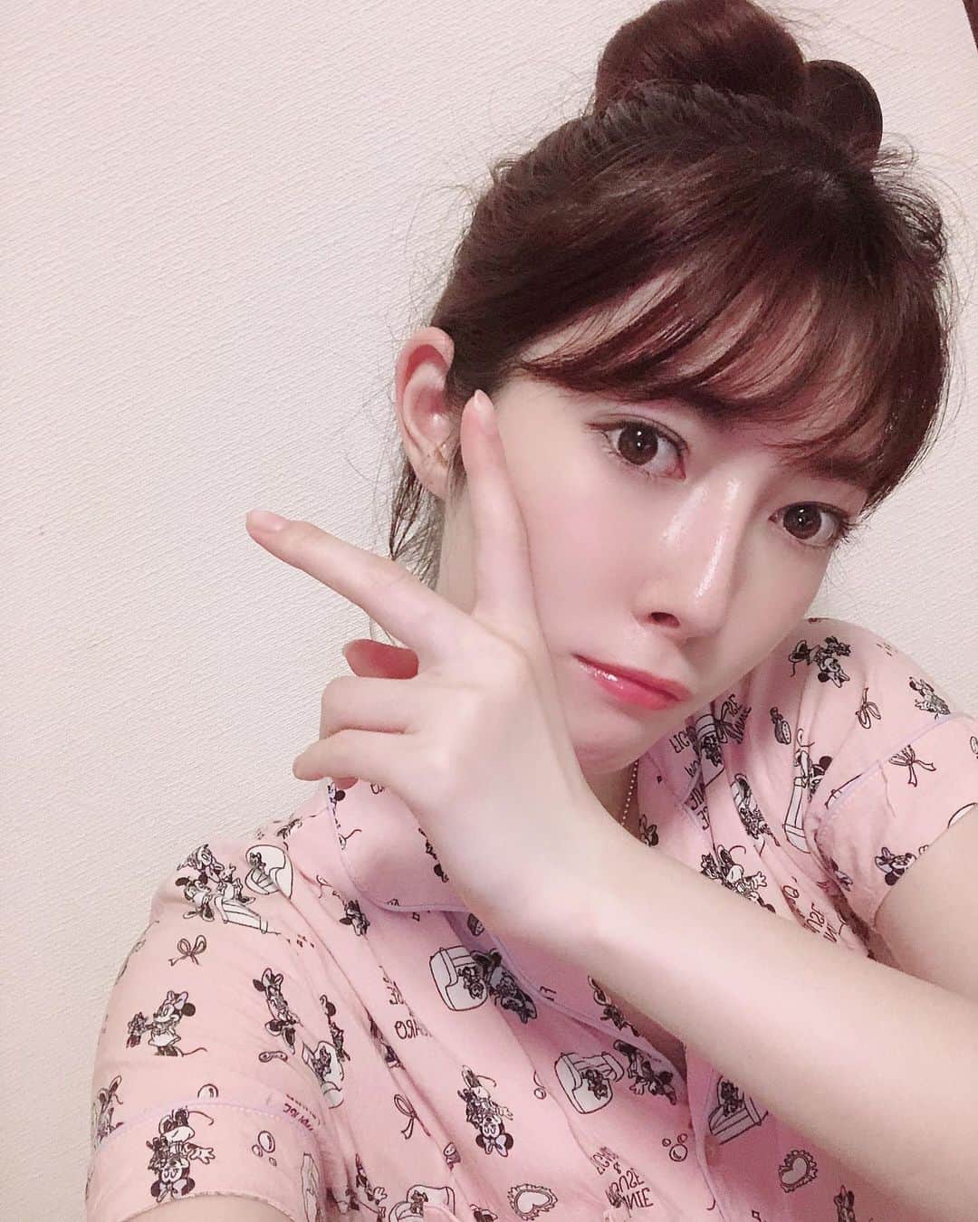日下部美愛のインスタグラム：「浴衣着たいな . . #photo #japan #model #me #hair #haircolor #hairstyles #fashion #makeup #selfie #followme #instagood #camera #instadaily #dailylook #selfie #한국 #맞팔 #사진 #데일리 #데일리룩 #인스타사진 #인스타그램 #일본인 #패션 #패션스타그램」